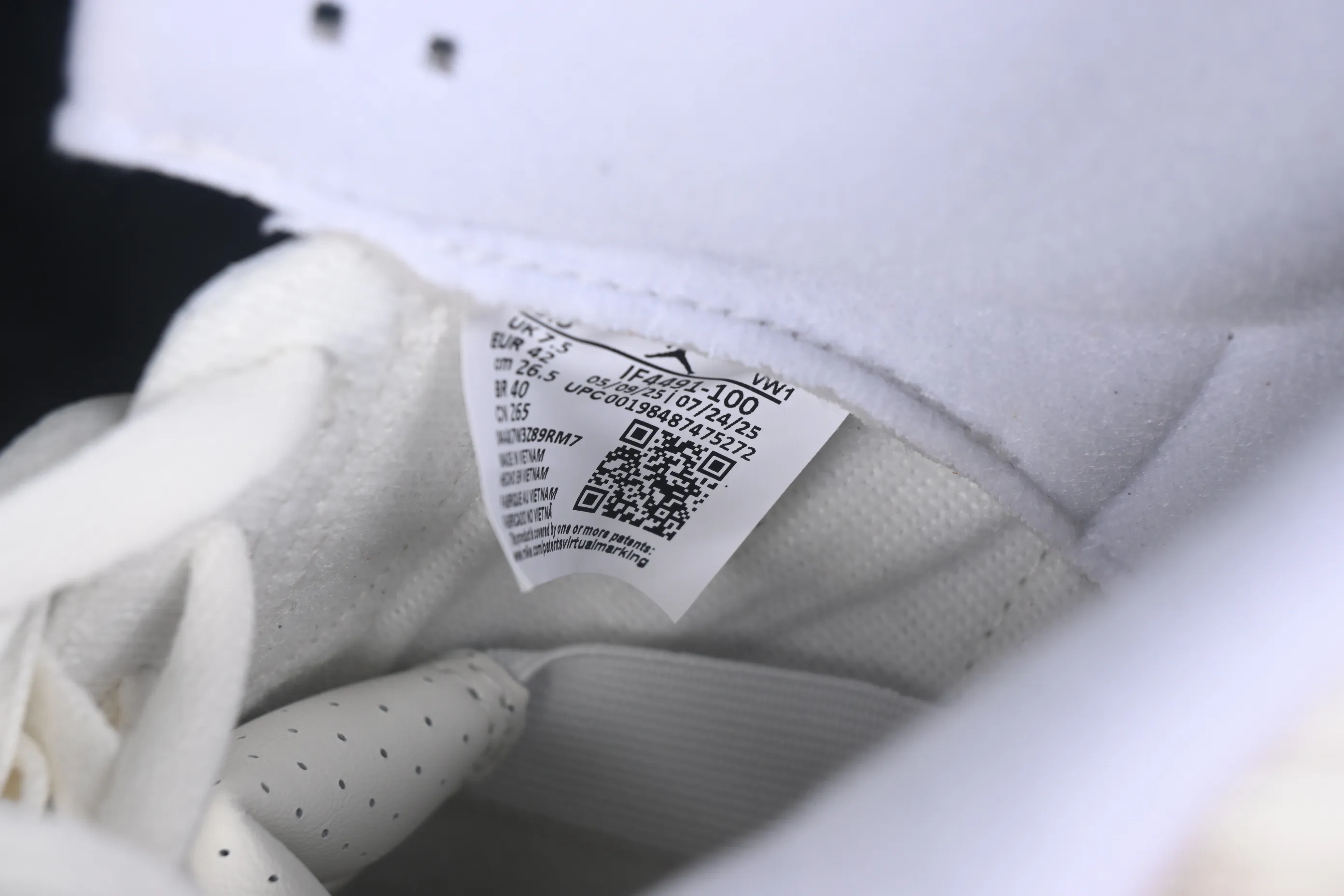 All categories Air Jordan Jordan series basketball shoes Air Jordan 3 GX foreign trade version Solefly x Air Jordan 3 Retro "Miami" AJ3 Joe 3 Miami joint white green orange IF4491-100